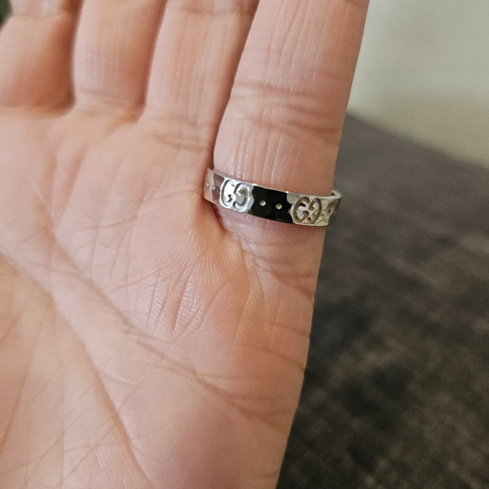 Authentic Gucci 18k white gold ring size 6 - Picture 6 of 13